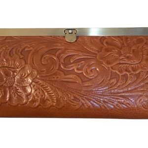 NWT Patricia Nash Cauchy Frame Wallet Tooled Florence Leather